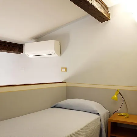 Hotel Gianna's